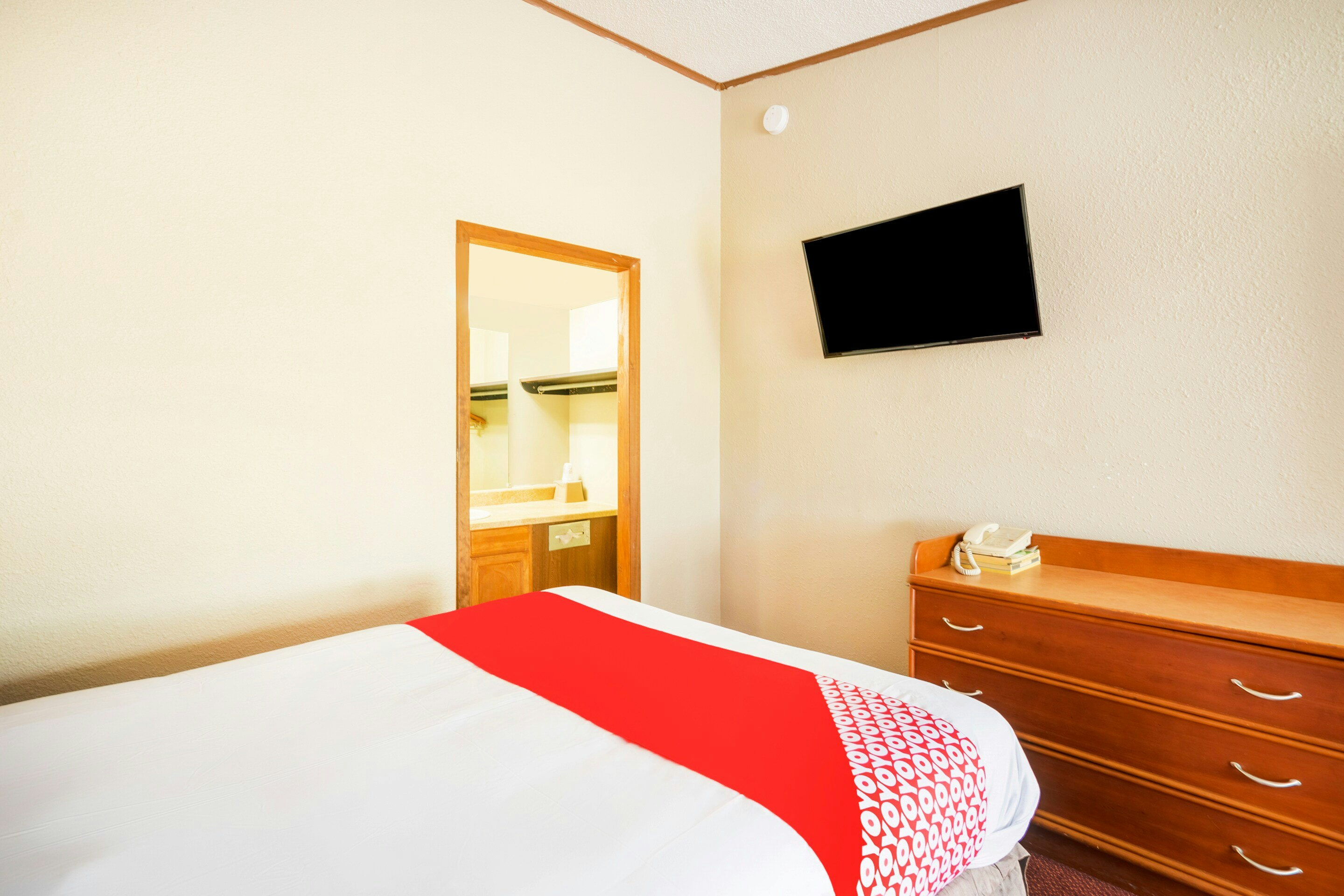OYO Hotel Daleville AL Hwy 84 33/75