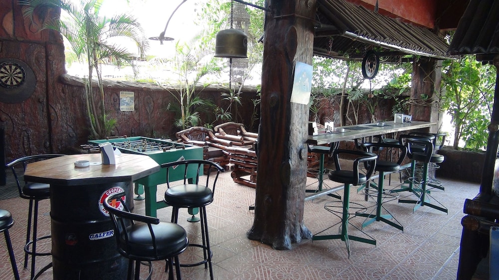 MB s Garden Inn 35/54