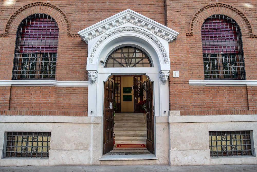 Albergo Etico Roma 2/50