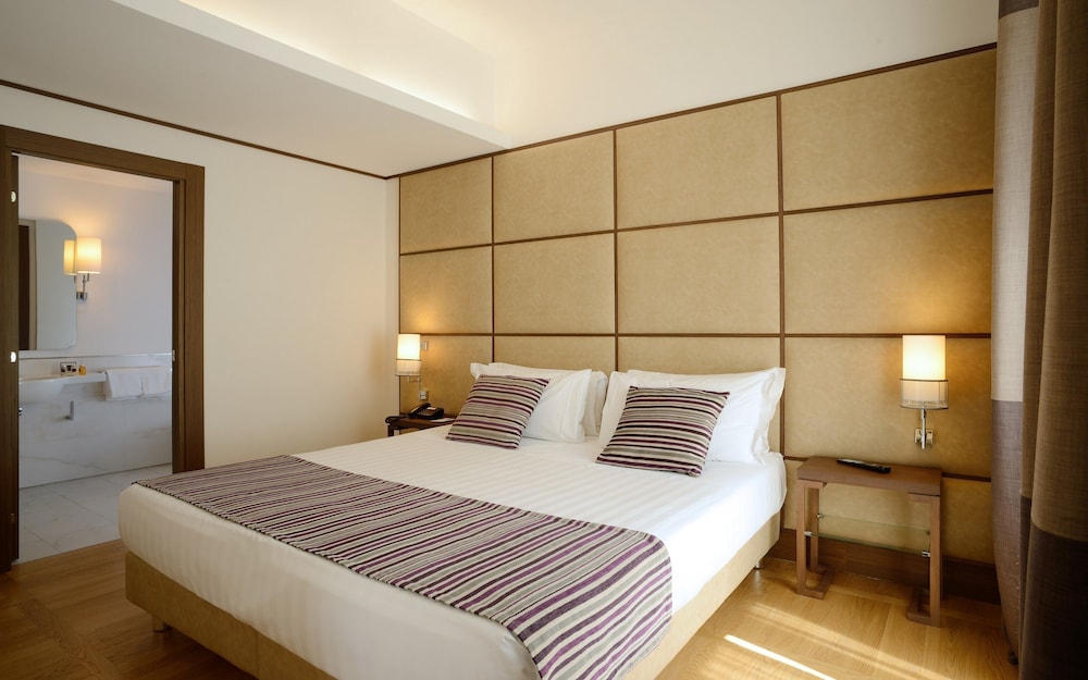 The Independent Hotel 16/62
