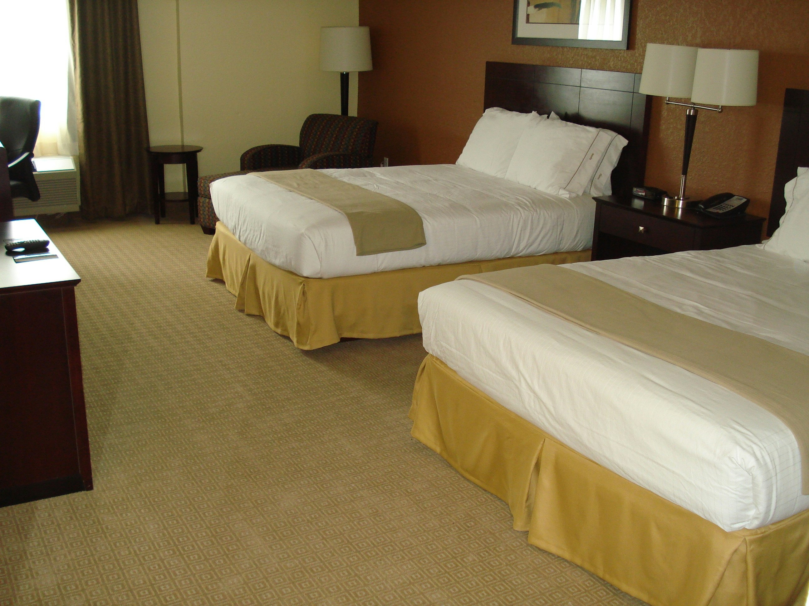 Holiday Inn Express Hotel Suites Ft Lauderdale N Exec Airport 25/76