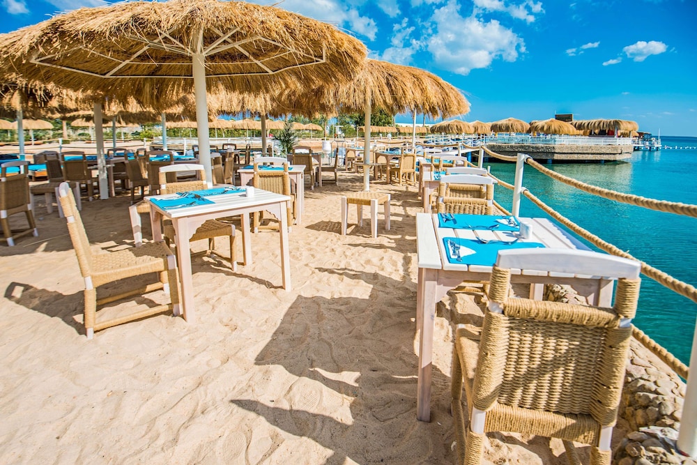 SUNRISE Aqua Joy Resort 54/64