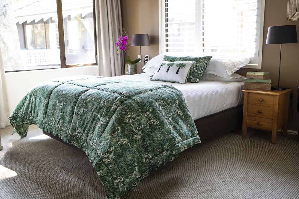 EMERALD INN ON TAKAPUNA BEACH 11/34