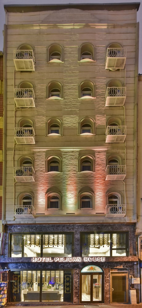 Pelican House Hotel 1/26