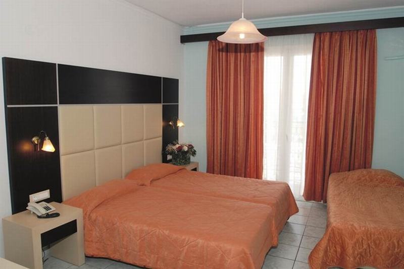 غرفة قياسية بسرير مزدوج، Alexander the Great Hotel 2/2