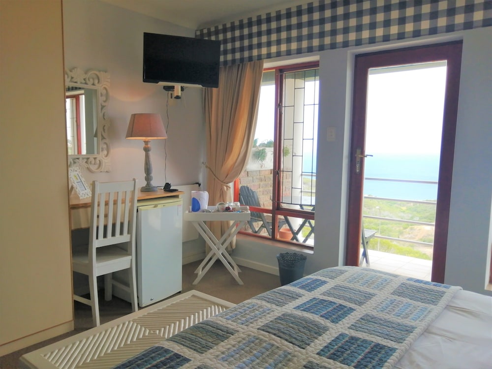 Amzee Bokmakierie Guest House 52/72