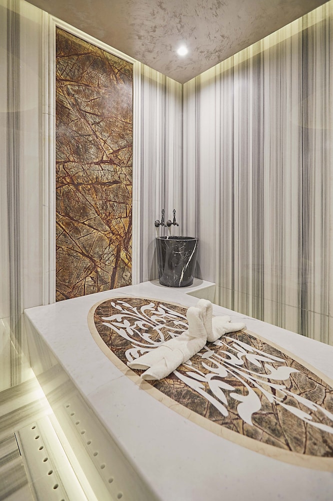 The Hubi Hotel 33/59