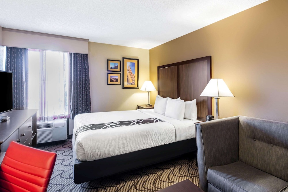 La Quinta Inn And Suites By Wyndham Oakland Airport Coliseum 21/45