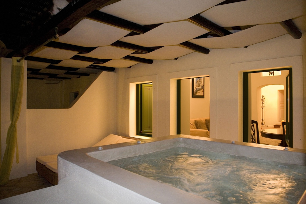 Asha Luxury Suites - Adults Only 27/67