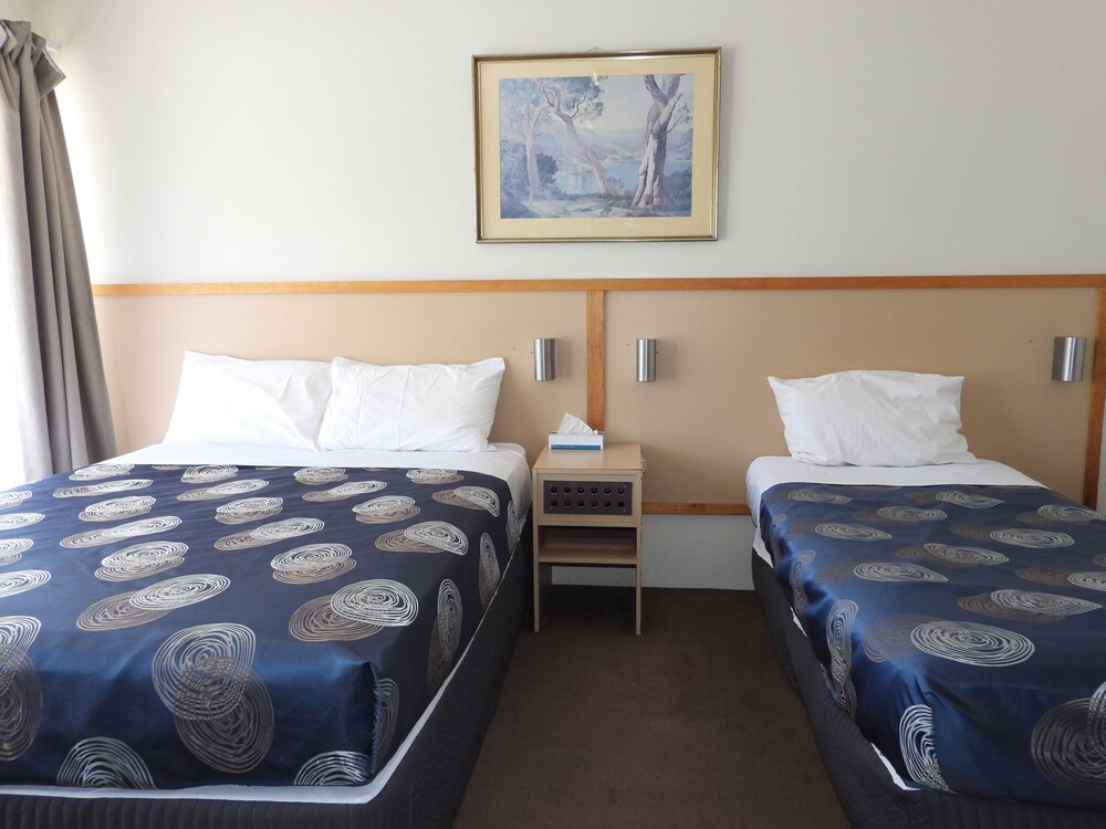 ALICE MOTOR INN 15/56