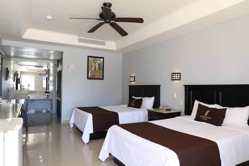 Hotel Santorian 21/57