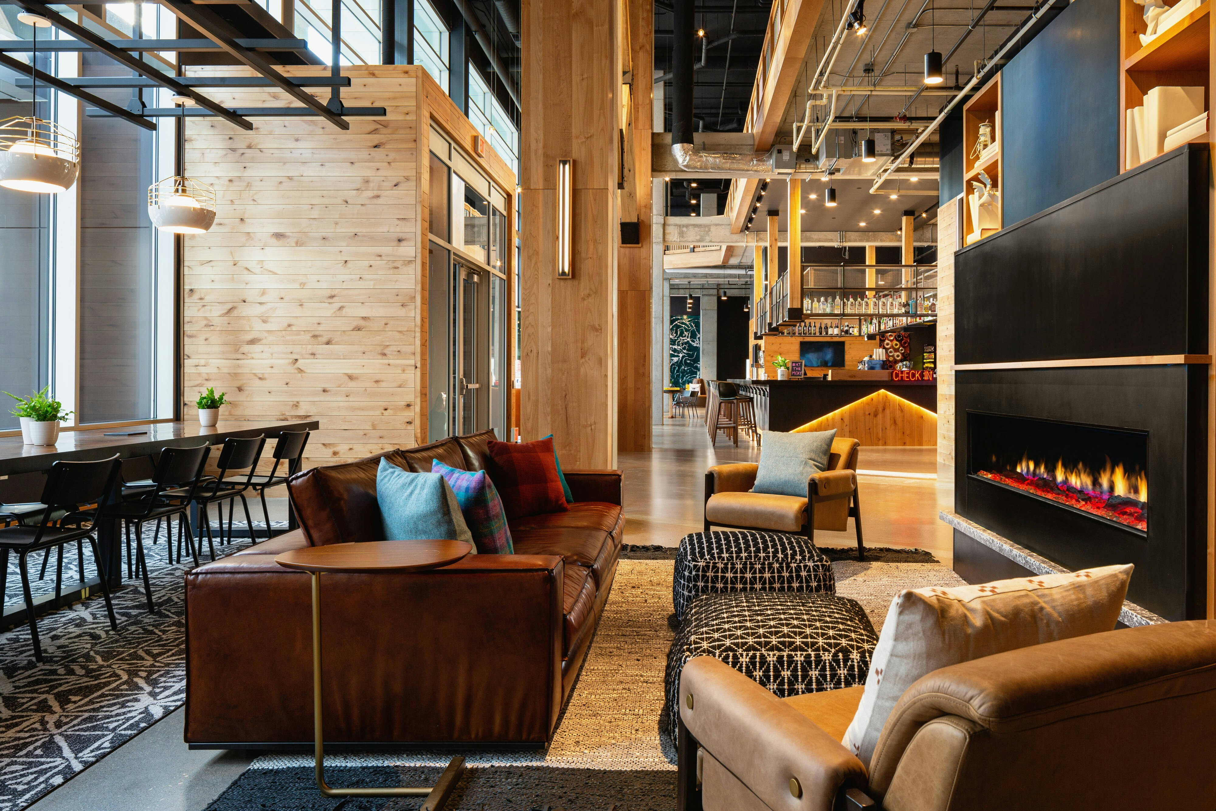 Moxy Minneapolis Downtown 4/9