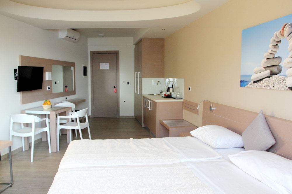 1 BEDROOM, SUPERIOR, TRIPLE, SEA VIEW