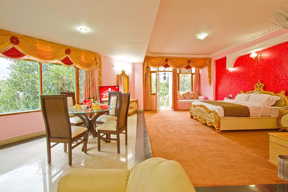 ROYAL PARK RESORT. 20/47
