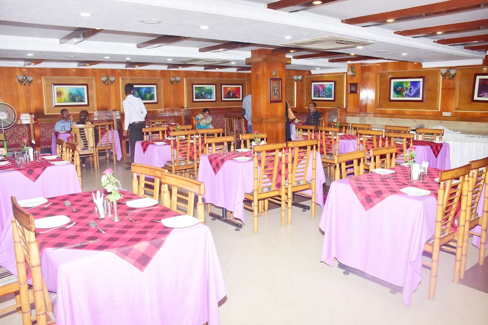 HOTEL ARYA PALACE 23/32