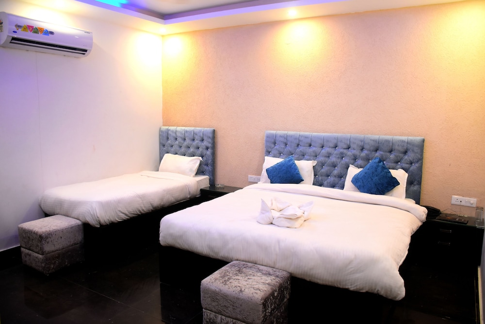 Hotel Gharonda 9/22