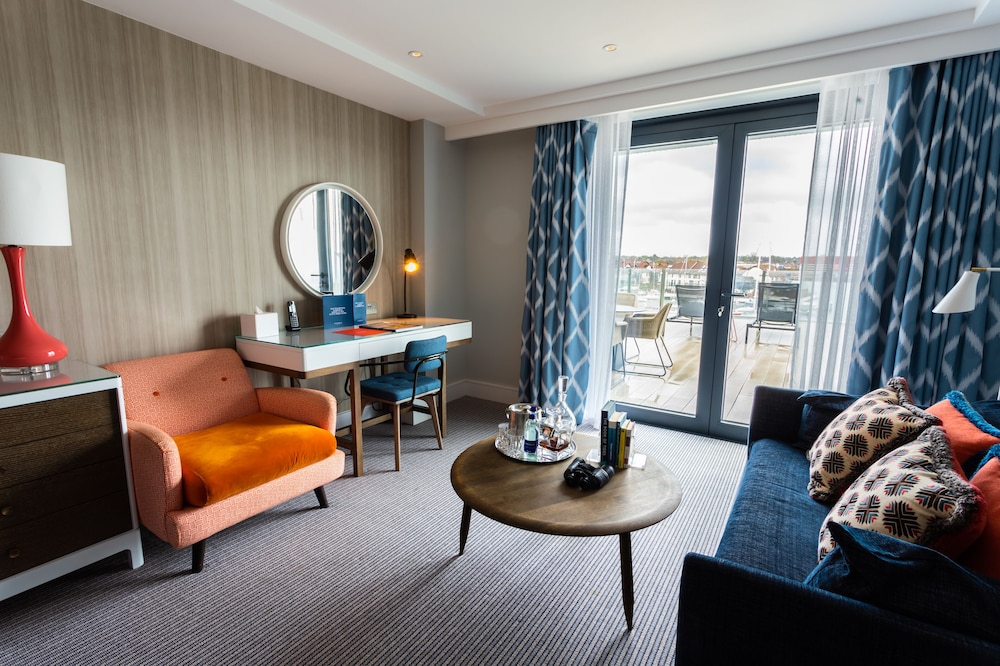 Southampton Harbour Hotel 46/71