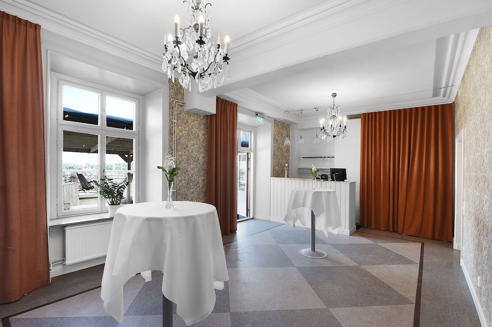 Ersta Konferens & Hotell 50/50