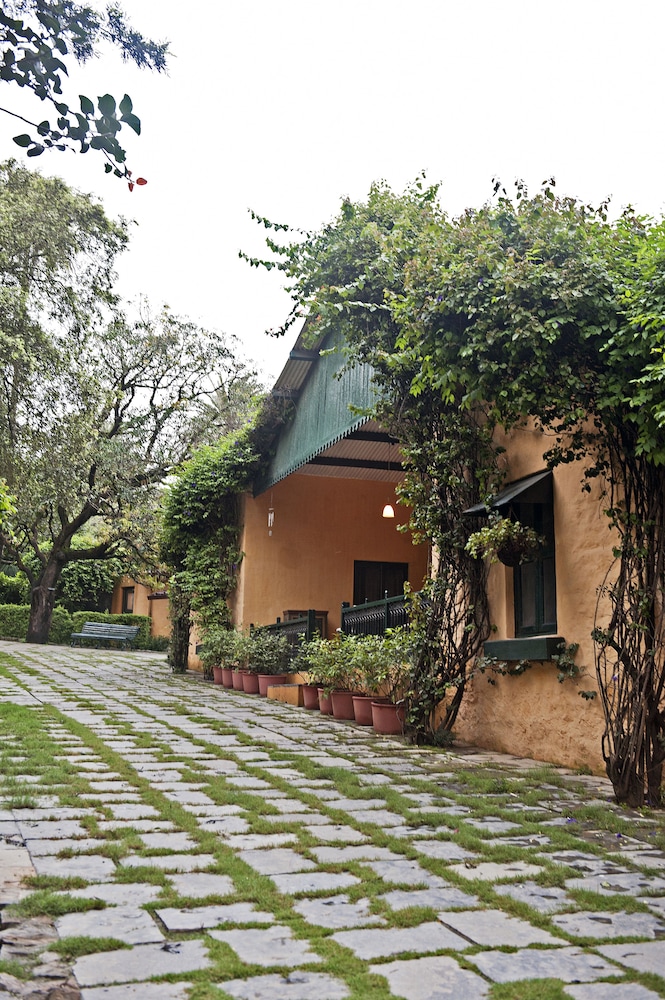 WelcomHeritage Connaught House 43/50