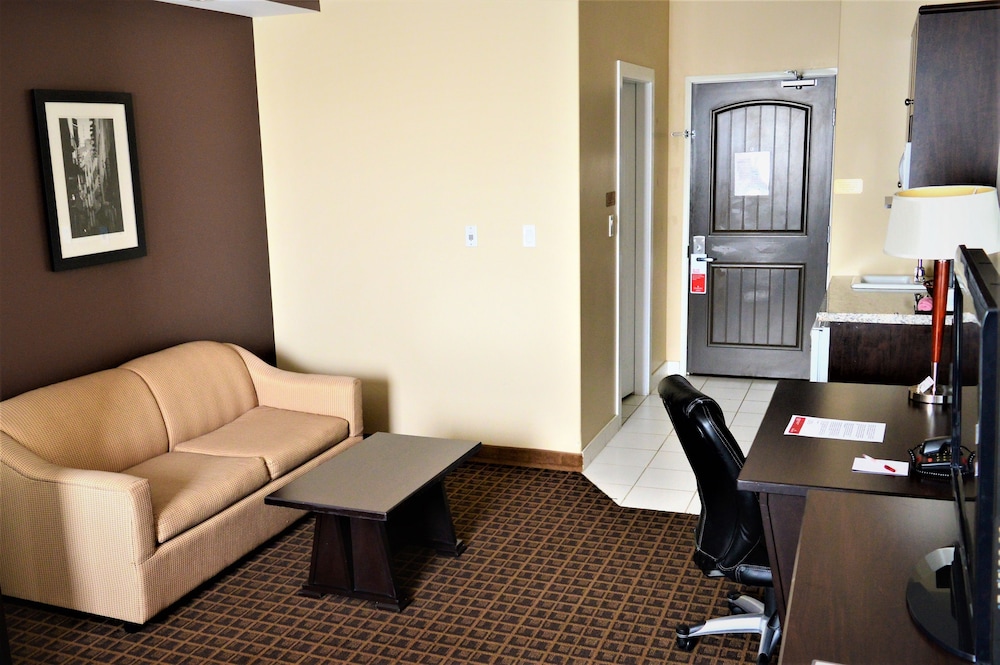 Ramada Cold Lake 21/32