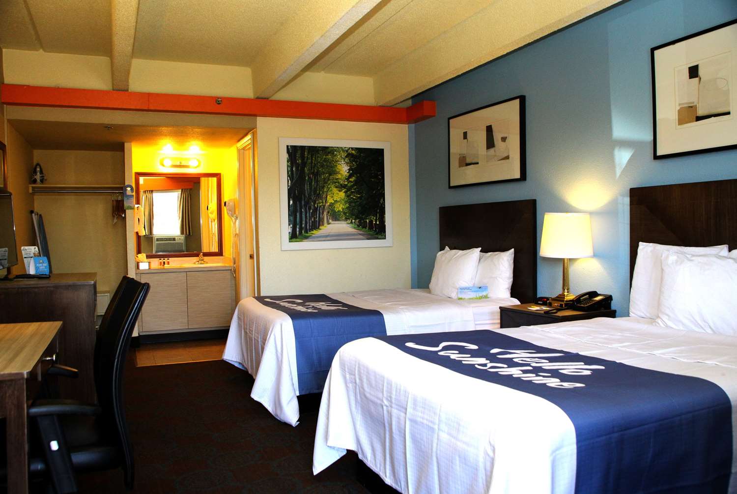 Days Inn by Wyndham Denver Downtown 13/29