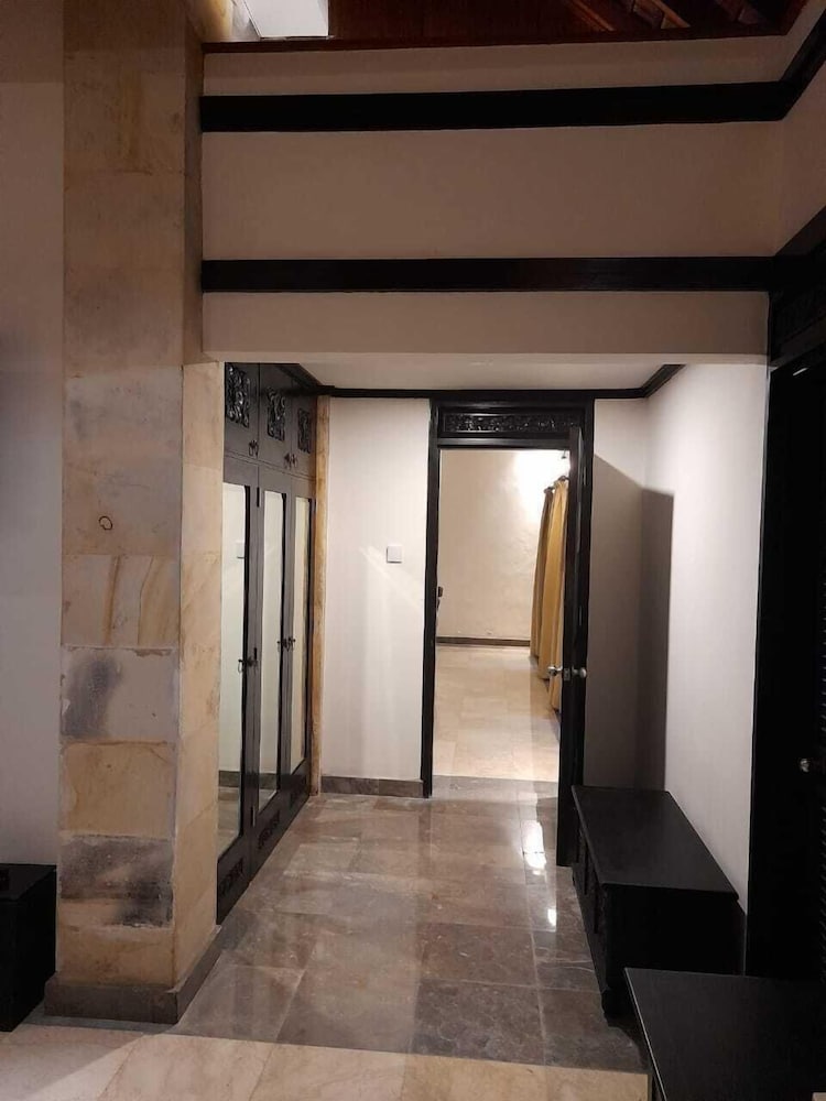 The Royal Beach Seminyak Bali Mgallery Collection 8/49