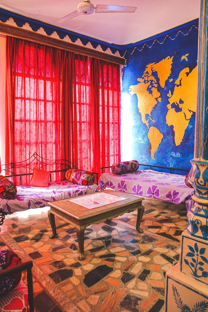 Hotel Lake Ghat Palace، Udaipur 28/53