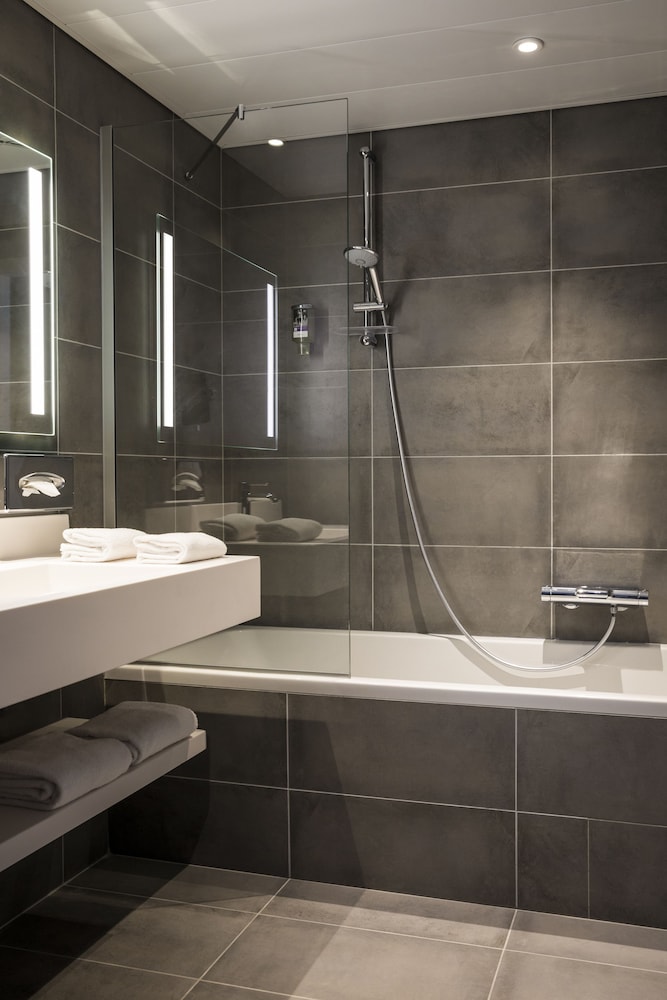 Mercure Beauvais Centre Cathedrale 48/48