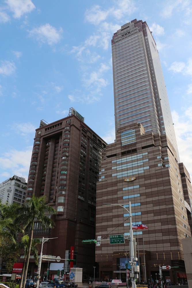 Sky19 Hotel 7/50