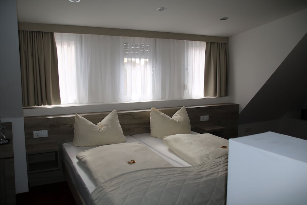 Hotel Rosengarten 13/50