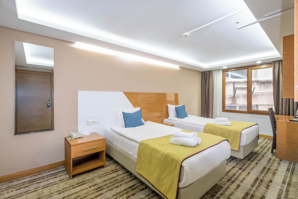 Bulvar Hotel 17/49