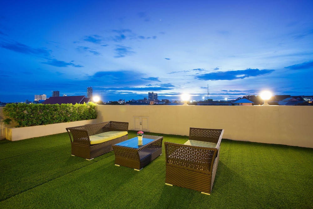 Romantic Khon Kaen Hotel 47/52