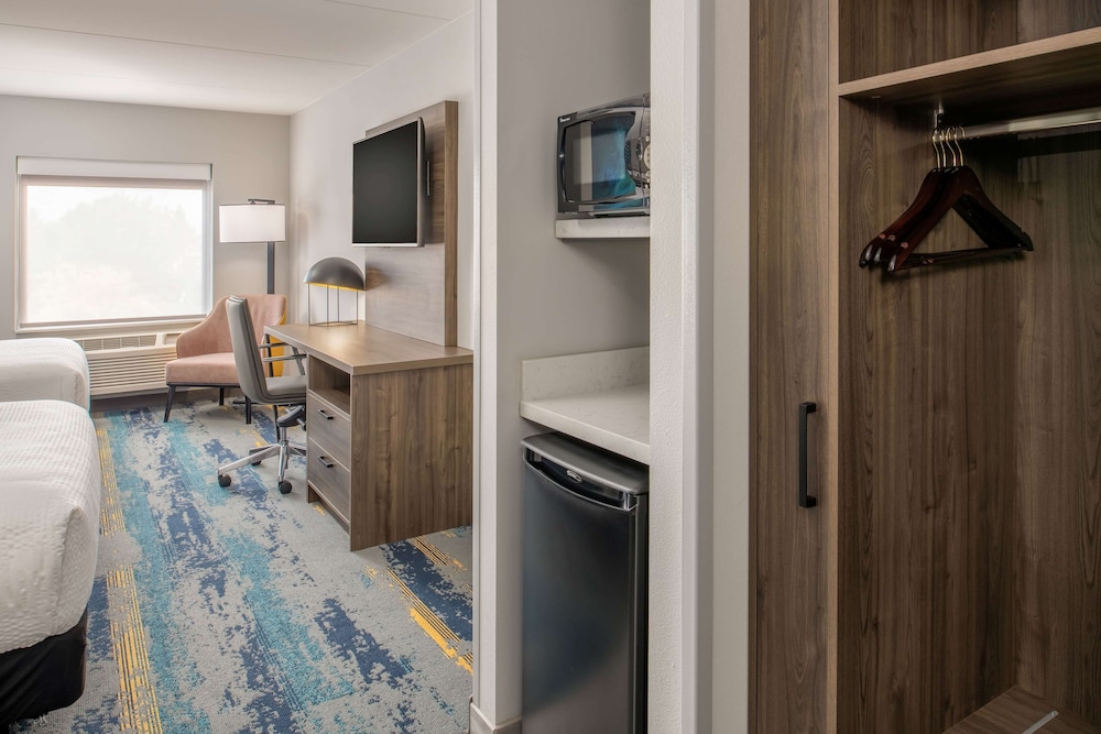 La Quinta Inn Suites By Wyndham Spokane Downtown 33/36
