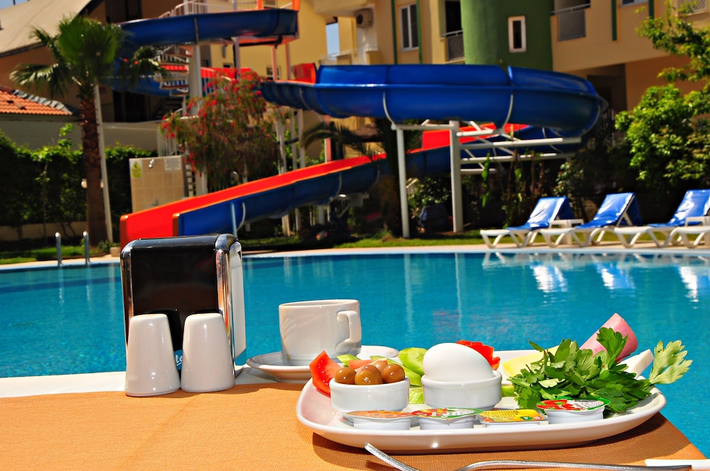 Melissa Garden Aparthotel 37/58