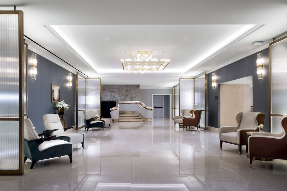 The Langham Boston 4/49