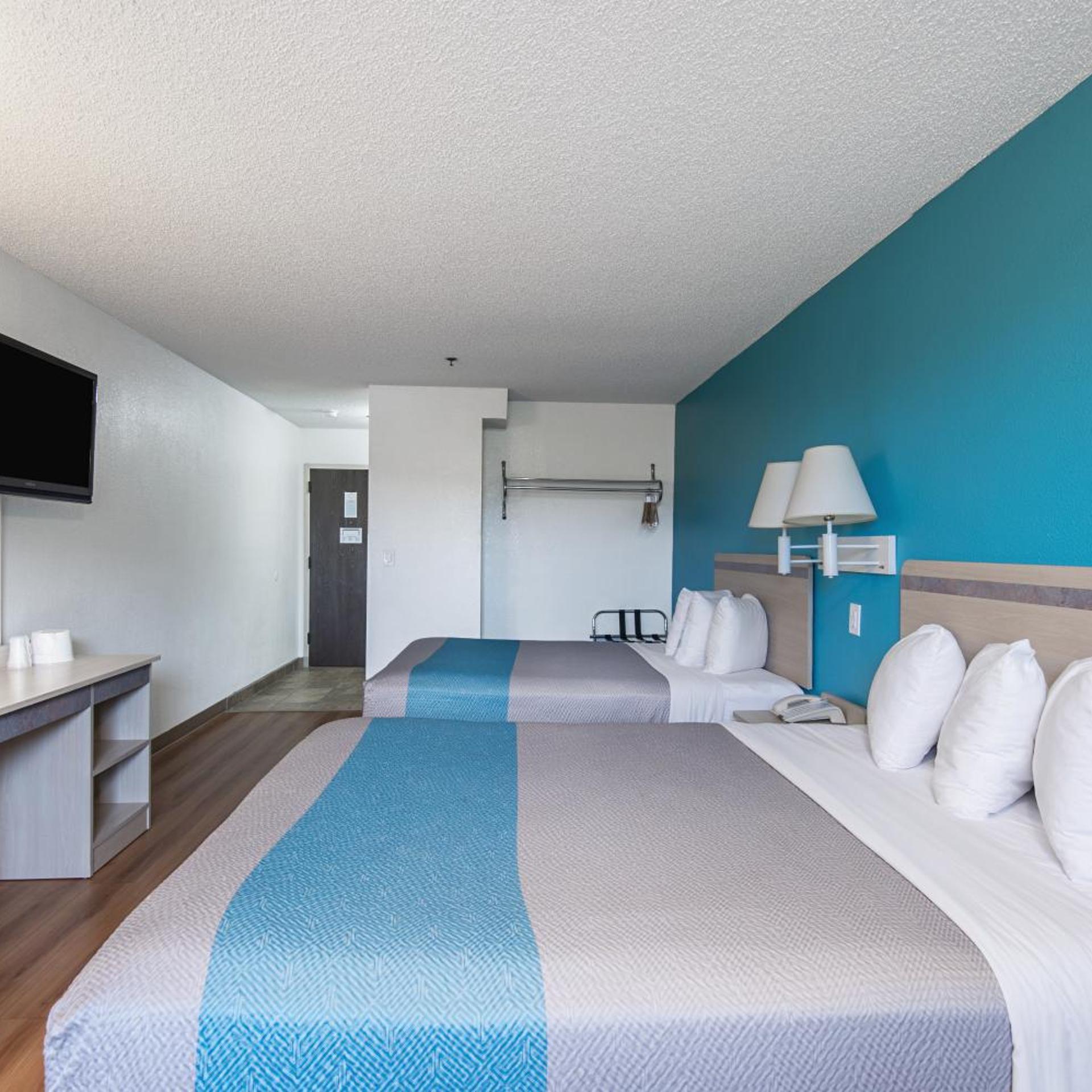 غرفة ديلوكس بسريرين كوين، Motel6 Lawrence, KS 5/9