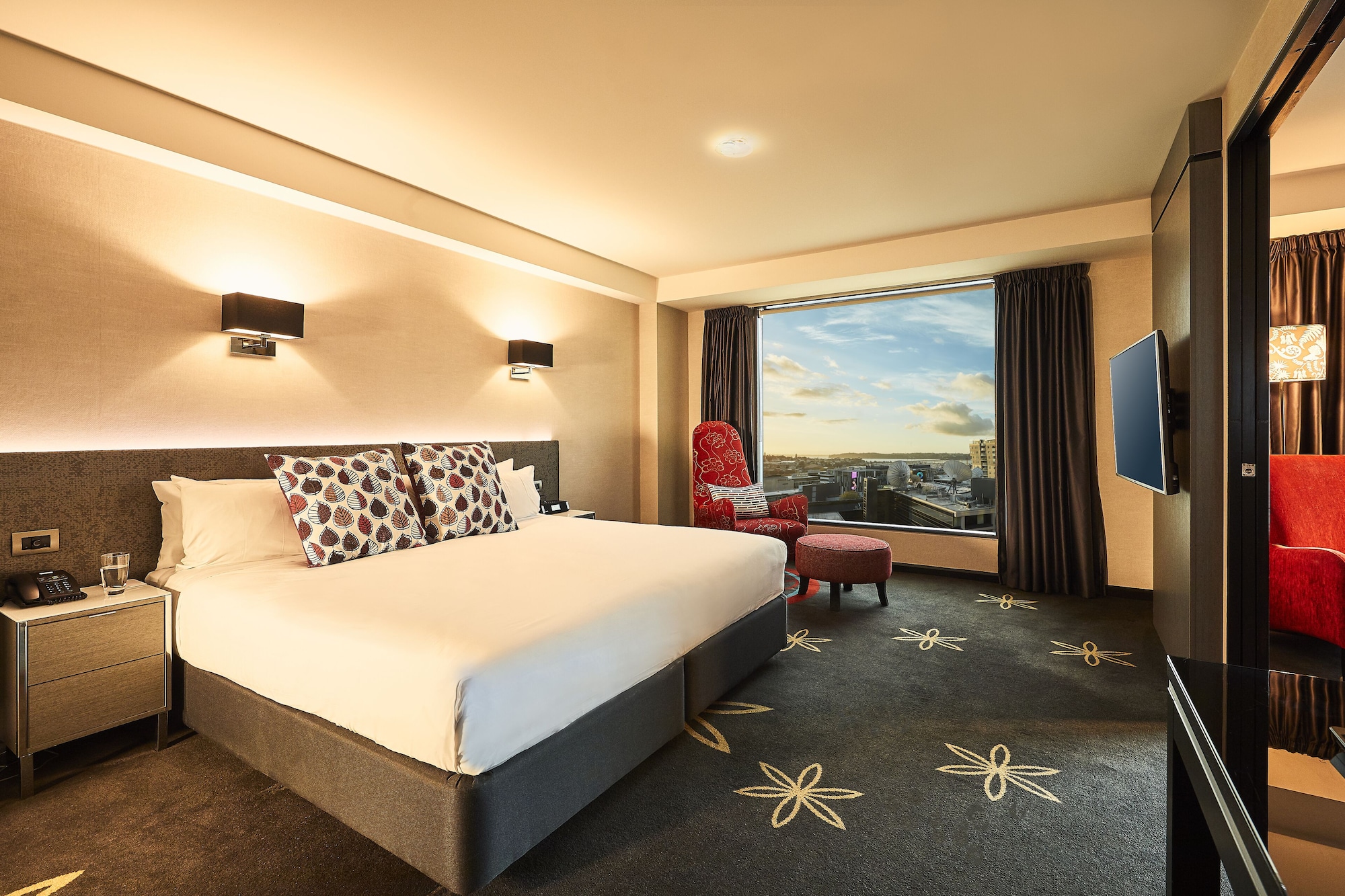 Premium King Suite