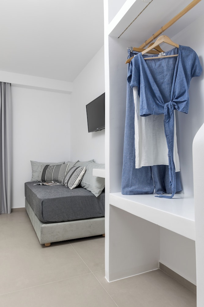 Alenor City Hotel 40/57