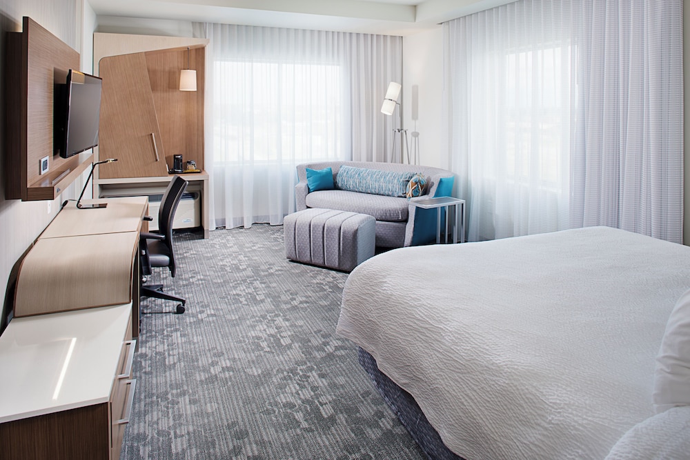 COURTYARD by MARRIOTT DALLAS CARROLLTON 10/49