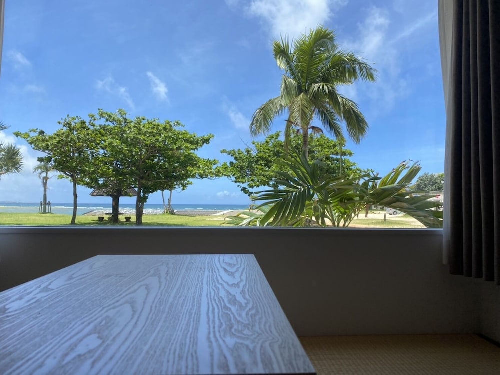 Sunset Beach Hotel 25/55