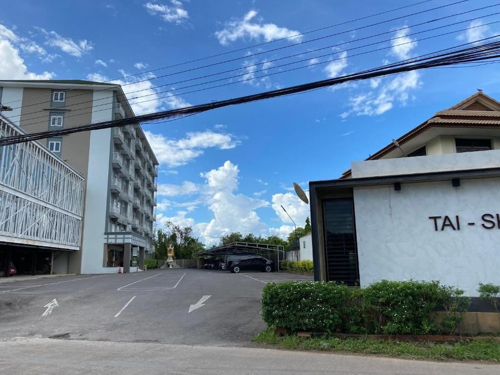 Tai-Shan Suites 49/51