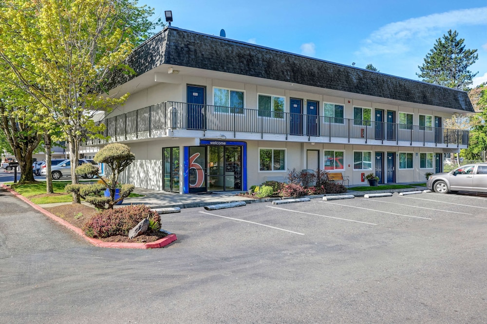 Motel6 Issaquah, WA - Seattle - East 33/43