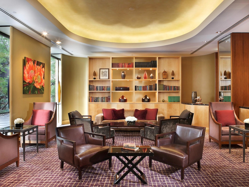 Sofitel Sydney Wentworth 43/70