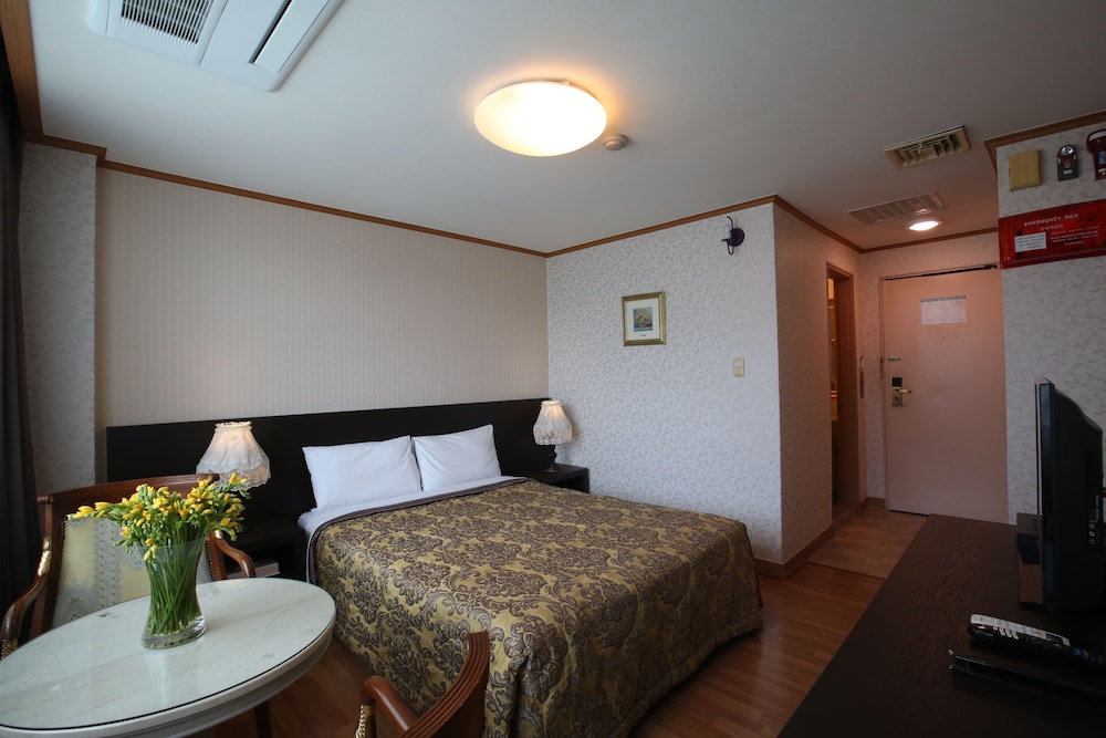 Danyang Tourist Hotel Edelweiss 9/22