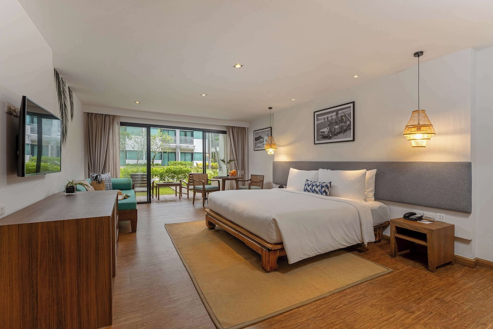 Outrigger Khao Lak Beach Resort 13/50