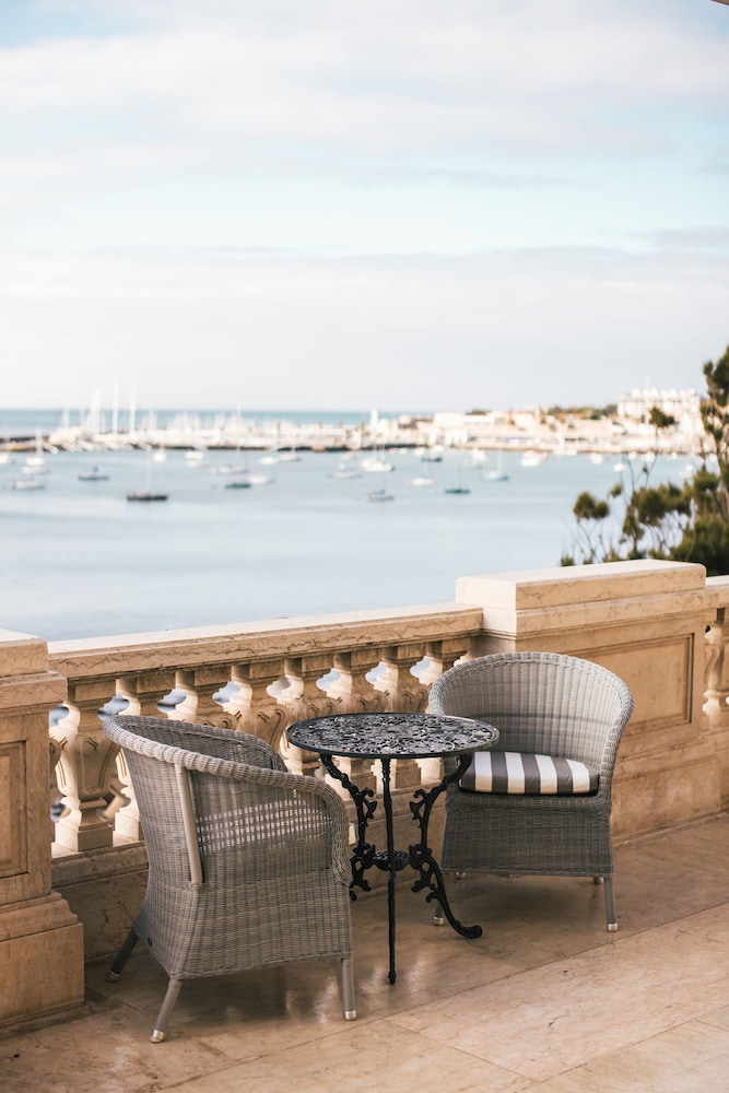 Estoril Vintage Hotel 54/64