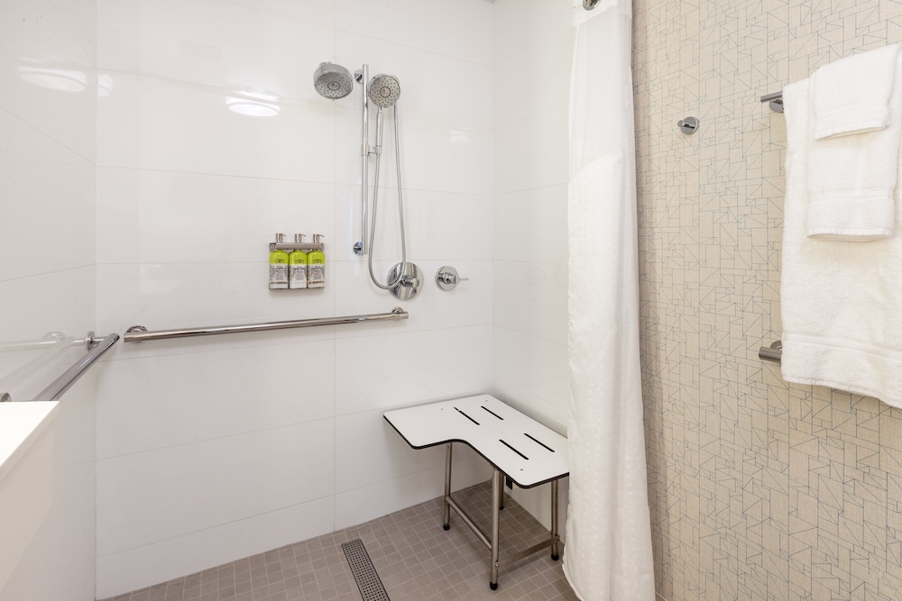 Holiday Inn Express NYC Brooklyn - Sunset Park 15/52