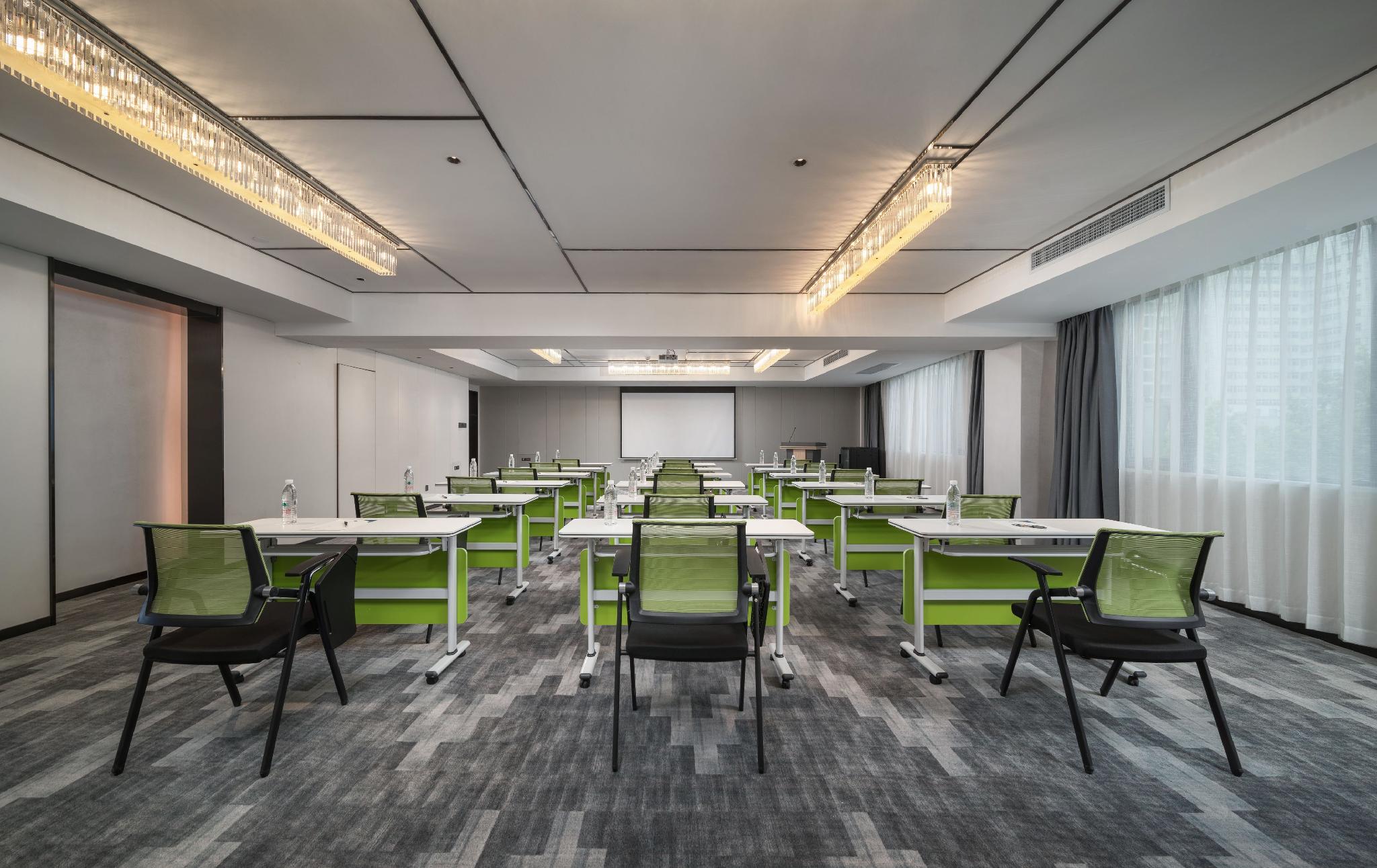 Kaiyuan Yiju Hotel (Xinchang Dafosi store) 42/47