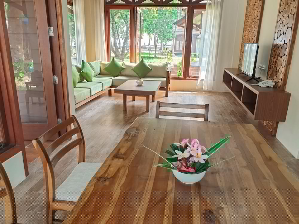Mutiara Carita Cottages 26/72