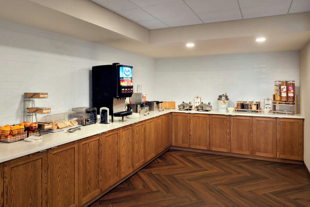 Lobby at Fairfield Inn Amesbury, AMESBURY - MA
